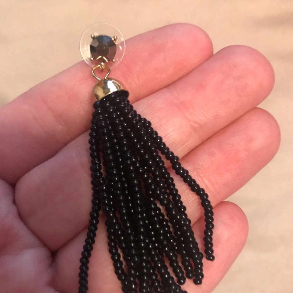 Black tassel earrings - Picture 2 of 2